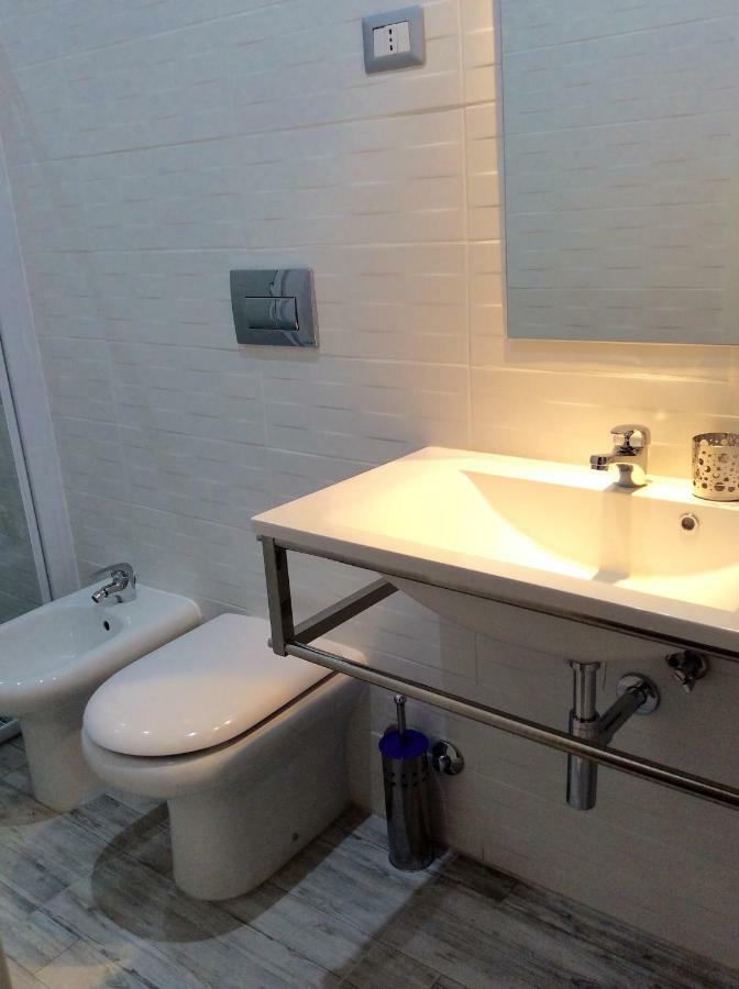 Like Family House Bed & Breakfast Roma Dış mekan fotoğraf